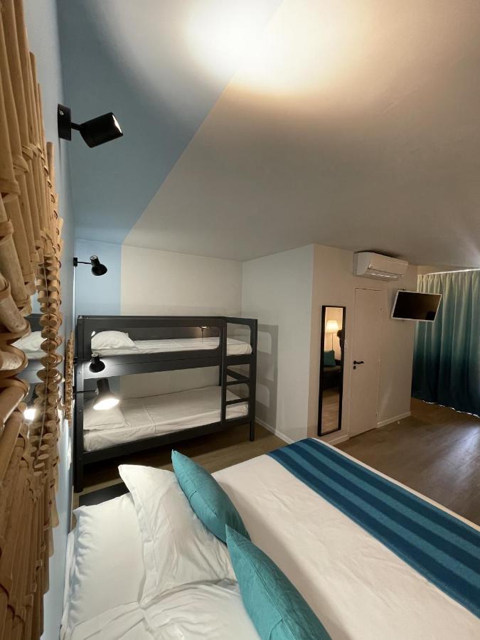 Hotel Cantosorgue LʼIsle-sur-la-Sorgue Esterno foto
