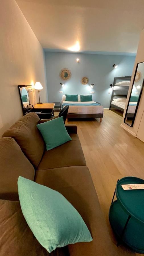 Hotel Cantosorgue LʼIsle-sur-la-Sorgue Esterno foto