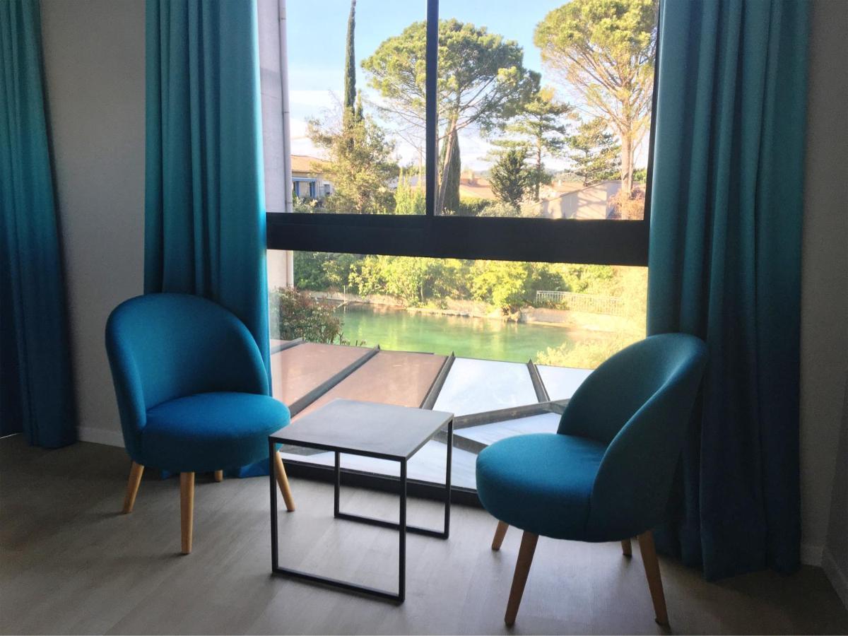Hotel Cantosorgue LʼIsle-sur-la-Sorgue Esterno foto