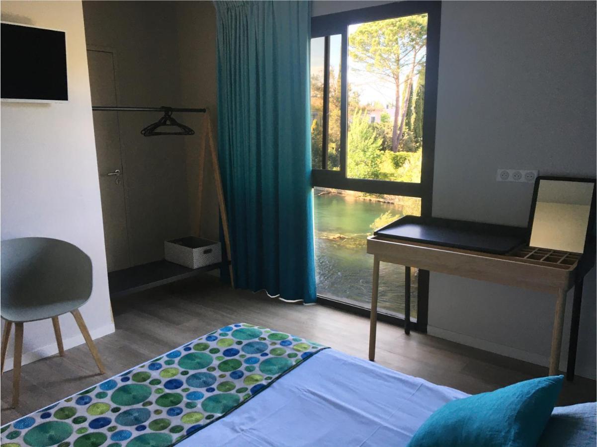 Hotel Cantosorgue LʼIsle-sur-la-Sorgue Esterno foto
